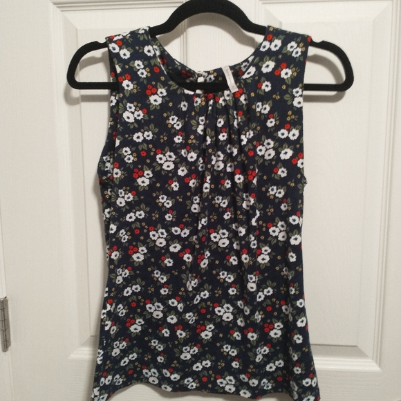 DNA couture Tops - D N A Couture Tank Top